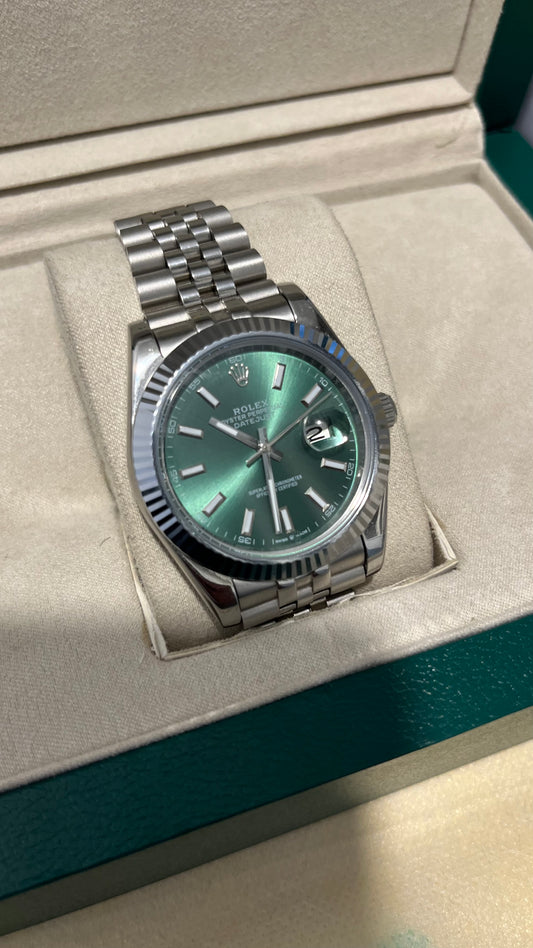 Rolex date just 41mm